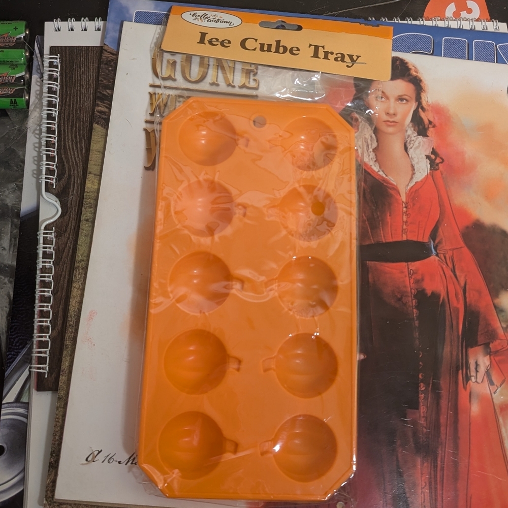 SALE Pumpkin Ice Cube Tray 10 Piece Halloween Fall Theme Party Reusable
